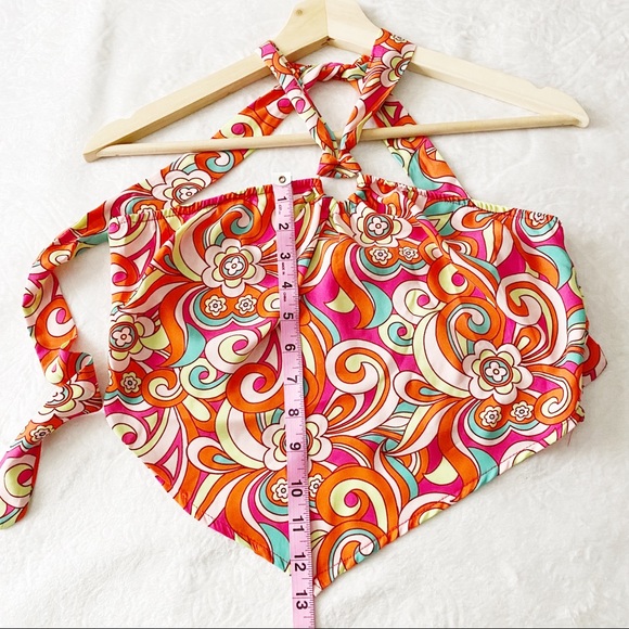 Groovy 70’s Floral Print Handkerchief Silky Halter Neck Crop Top - Picture 3 of 9